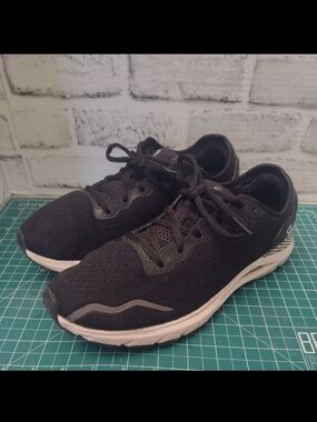 Under Armour Men's HOVR Sonic 6 Size 9.5 Black Unisex